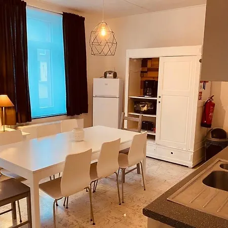 Le De Zao Avec Billard *