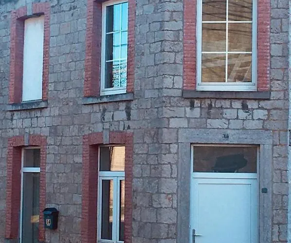 Le De Zao Avec Billard Hébergement de vacances Philippeville