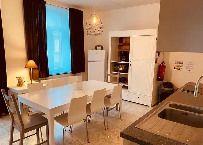 Le De Zao Avec Billard *